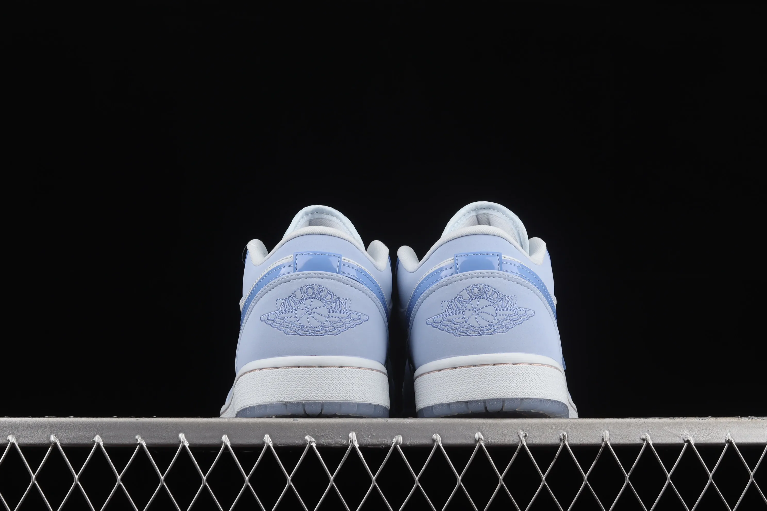 All categories Air Jordan Jordan series basketball shoes Air Jordan 1 Low G version pure original Air Jordan 1 Low AJ1 Joe 1 haze blue low-top retro culture basketball shoes DM5442-040